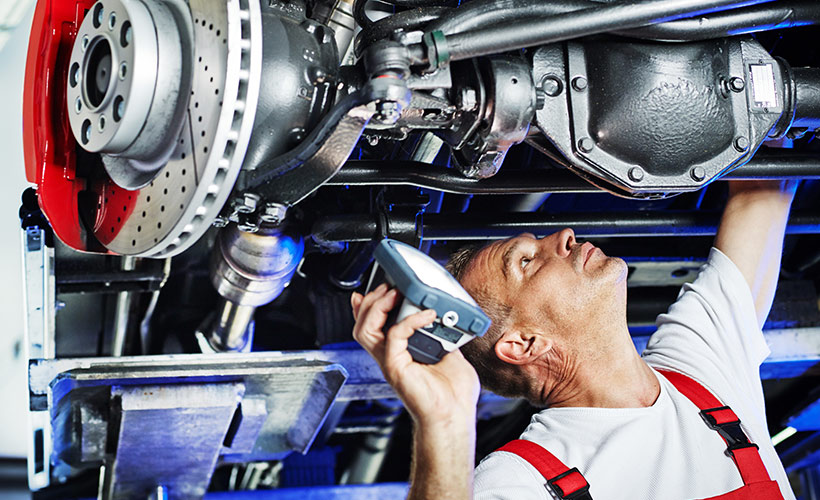 Auto reparatur motor